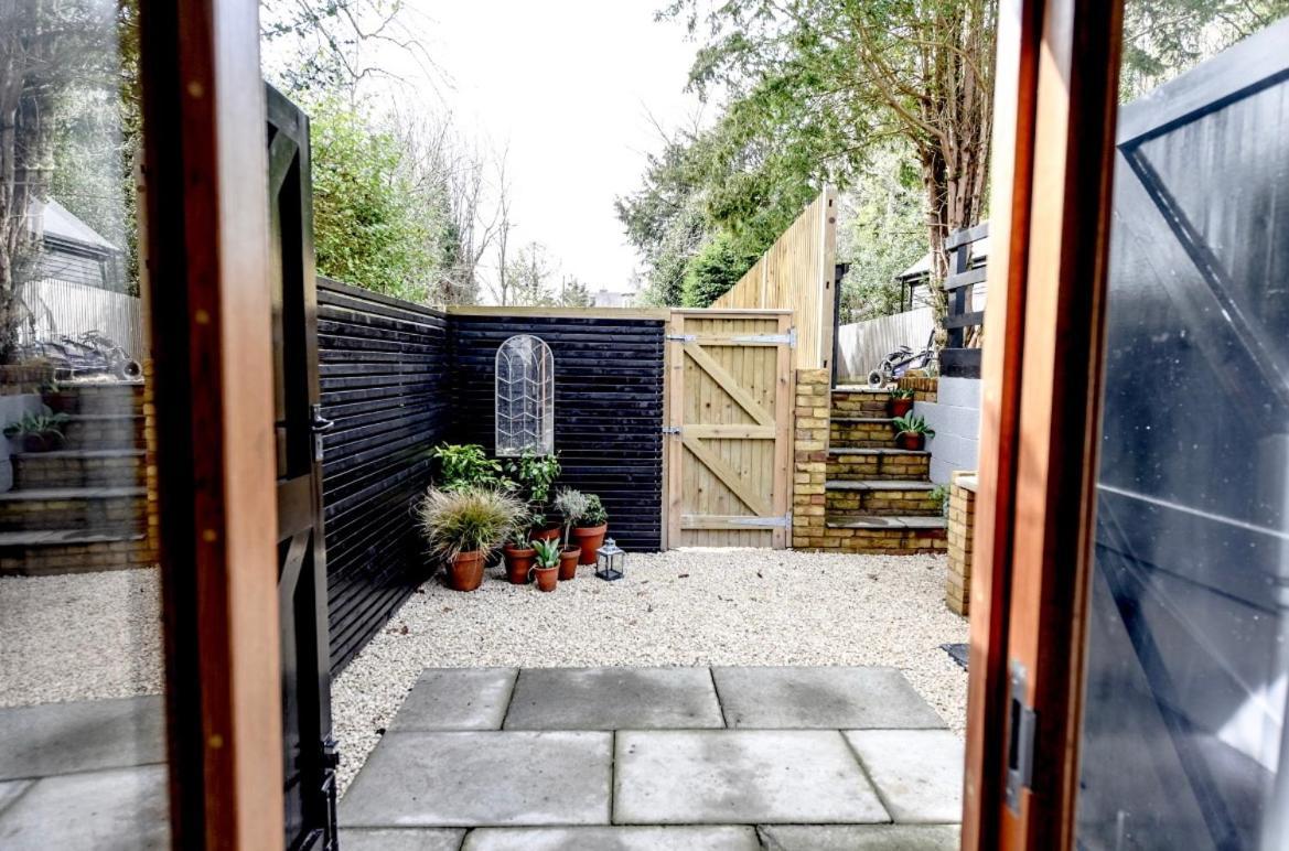 Woodman'S Cottage Temple Ewell المظهر الخارجي الصورة